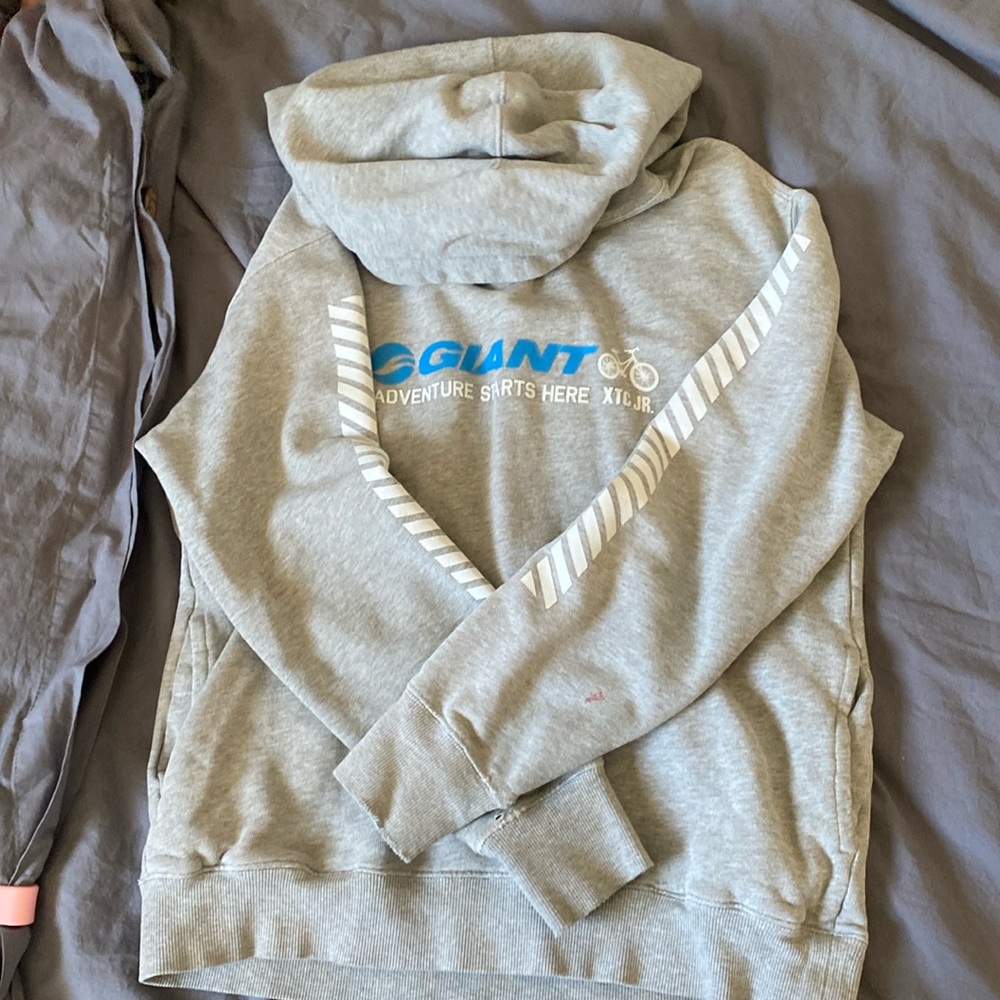 Grey oversized Giant hoodie
